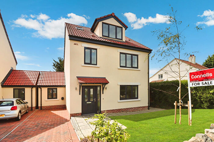 4 Bedroom Detached House For Sale In The Common, Patchway, Bristol, BS34