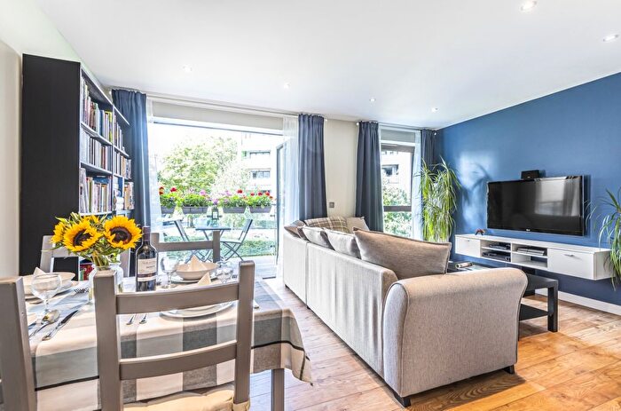 1 Bedroom Flat To Rent In All Saints Road, Acton, W3