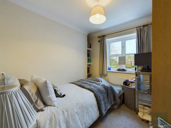 2 Bedroom Apartment For Sale In Stones Court, Bradford On Avon, BA15