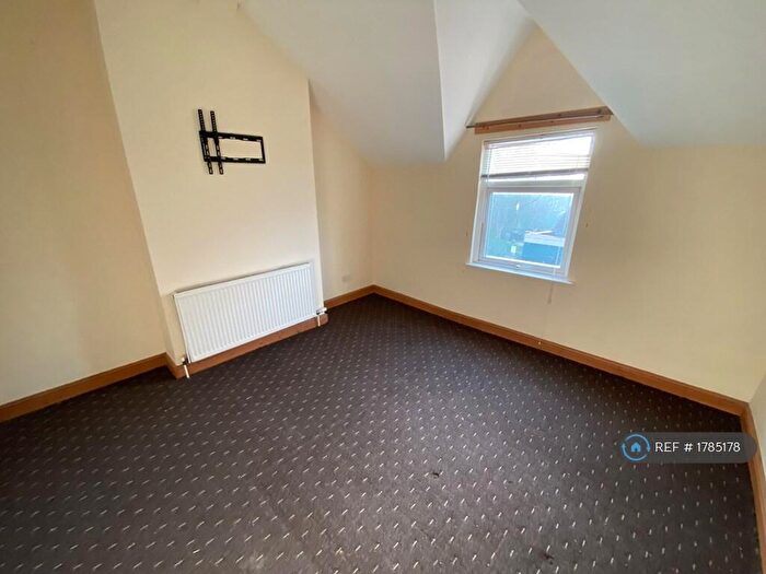 1 Bedroom Flat To Rent In Beoley Road West, Redditch, B98