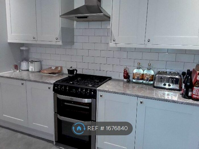 4 Bedroom Terraced House To Rent In Norham Avenue, Southampton, SO16