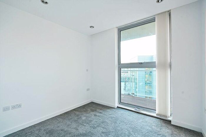 2 Bedroom Apartment To Rent In City Point, Solly Street, Sheffield, S1