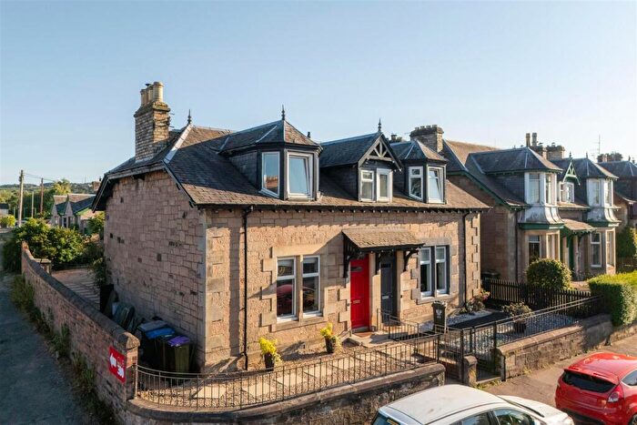 4 Bedroom Semi-Detached House For Sale In Jeanfield Road, Perth, PH1