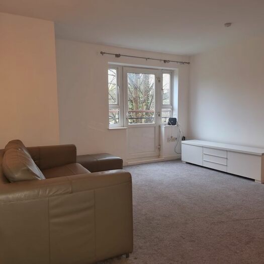 1 Bedroom Flat To Rent In Cordons Close, Chalfont St. Peter, Gerrards Cross SL9