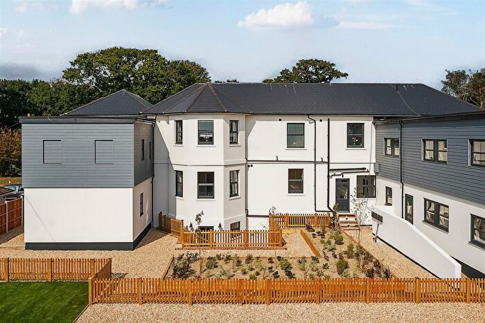 1 Bedroom Apartment For Sale In Woodfield House, Chichester, PO20