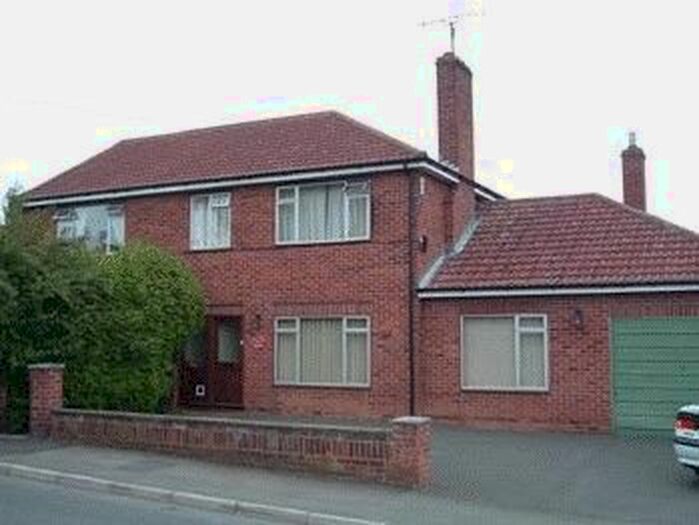 2 Bedroom Flat To Rent In Winchester Avenue, Tupsley, Hereford, HR1