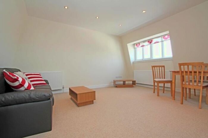 1 Bedroom Flat To Rent In Durnsford Rd, Wimbledon, SW19