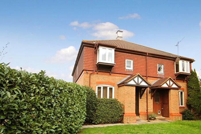 1 Bedroom Property To Rent In Devoil Close, Burpham, Guildford, GU4