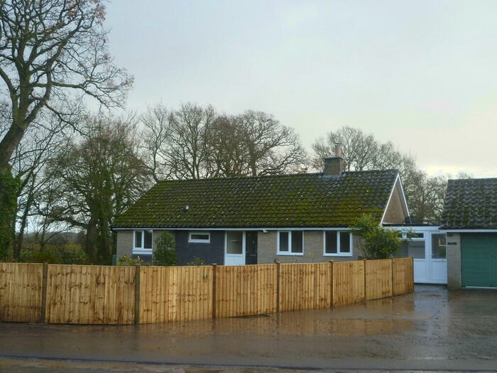 3 Bedroom Detached Bungalow To Rent In Hornblotton, Shepton Mallet, BA4