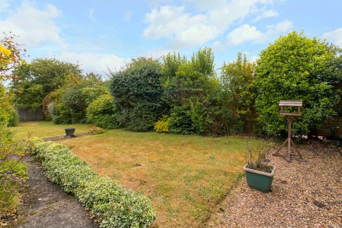 2 Bedroom Bungalow For Sale In Yeoman Gardens, Willesborough, Ashford, TN24