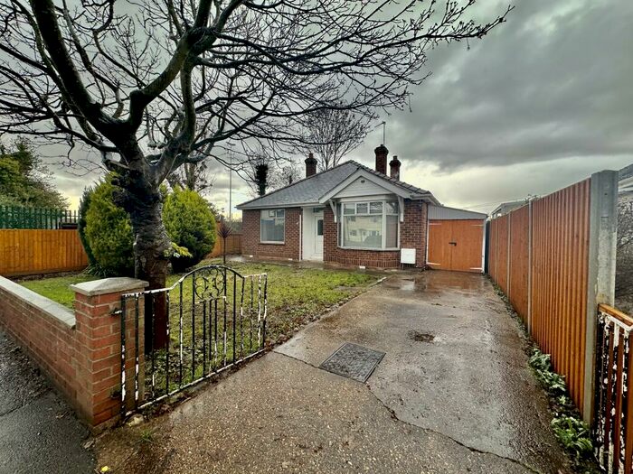 3 Bedroom Bungalow To Rent In Robin Hoods Walk, Boston, PE21