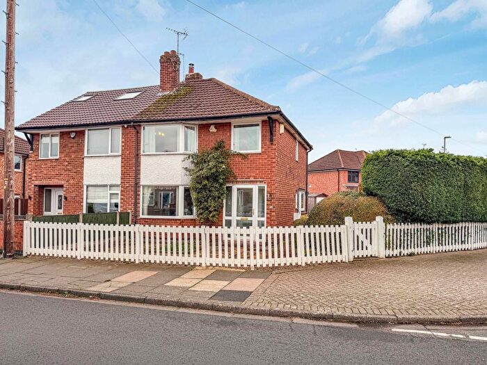 3 Bedroom Semi Detached House For Sale In Sandown Road, Toton, Nottingham, Nottinghamshire, NG9