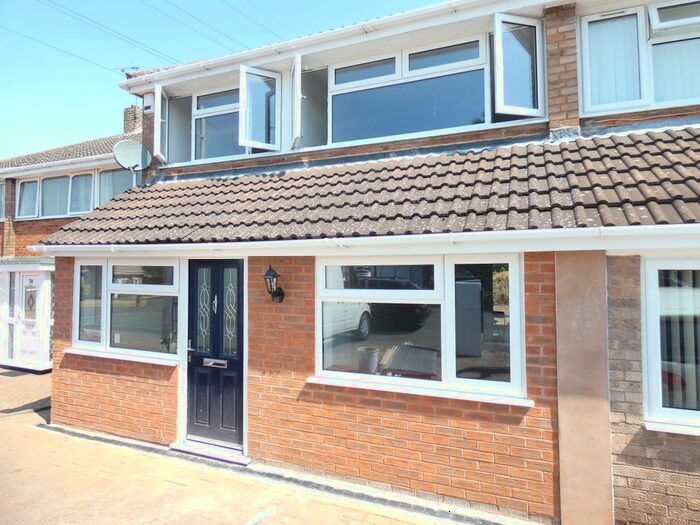 3 Bedroom Semi-Detached House To Rent In Spring Parklands, Dudley, DY1