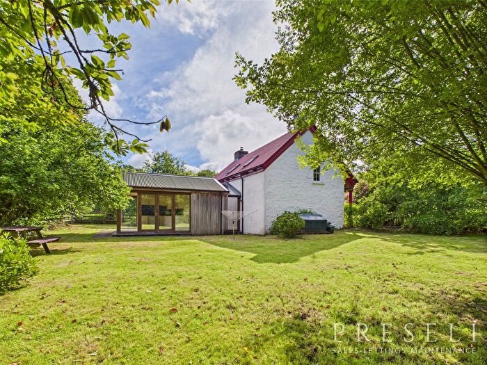 2 Bedroom Cottage To Rent In Lampeter Velfrey, Narberth, SA34