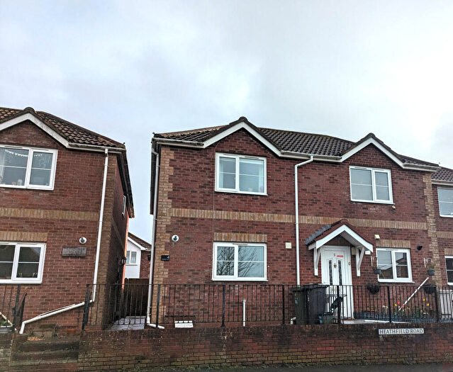 2 Bedroom Terraced House To Rent In Freshwater, Isle Of Wight, PO40