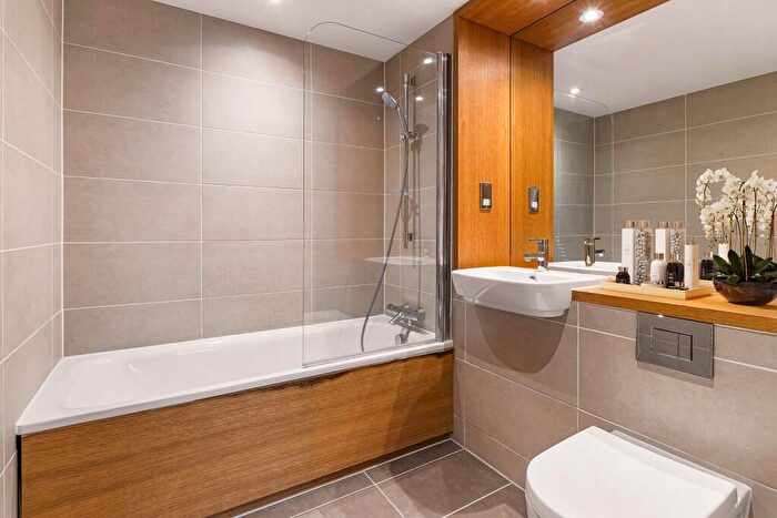2 Bedroom Apartment To Rent In Rathbone Market, Barking Road, London, E16