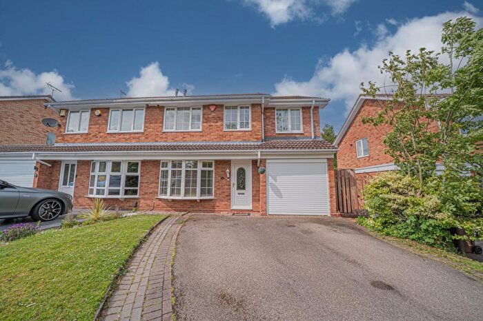 4 Bedroom Semi Detached House For Sale In St. Annes Grove, Knowle, B93