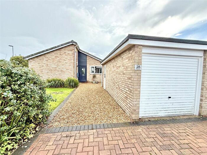 3 Bedroom Bungalow For Sale In Treeside, Highcliffe On Sea, Christchurch, Dorset, BH23