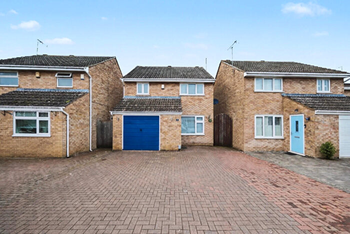 3 Bedroom Detached House For Sale In Brafield Leys, Rugby, CV22