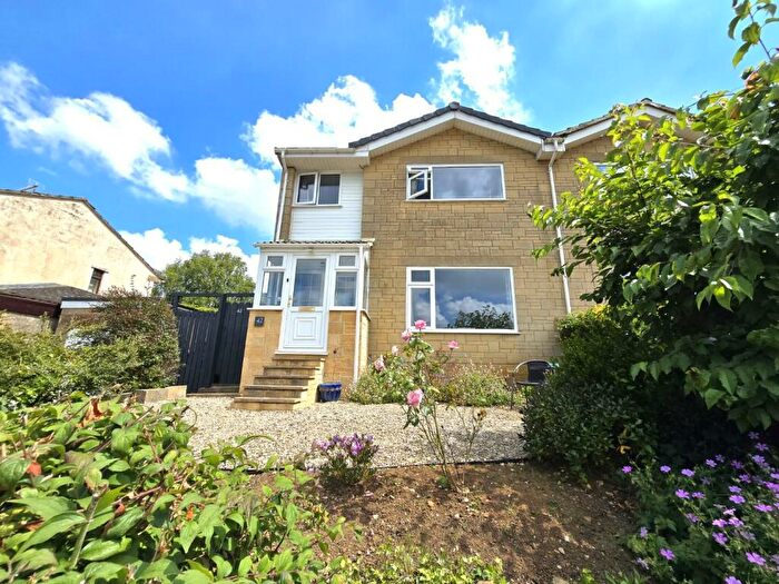 3 Bedroom Semi-Detached House For Sale In Orchard Leaze, Dursley, GL11