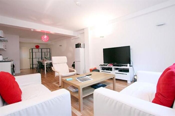1 Bedroom Flat To Rent In Risborough Street, London Bridge, SE1