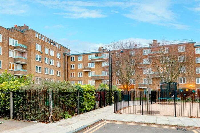 2 Bedroom Flat To Rent In Middleton Street, London E2