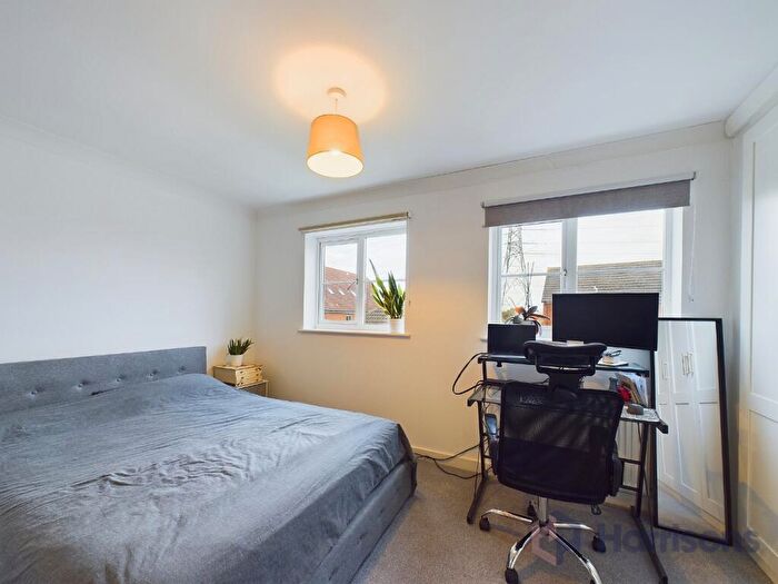 4 Bedroom Semi-Detached House For Sale In Reams Way, Kemsley, Sittingbourne, Kent, ME10