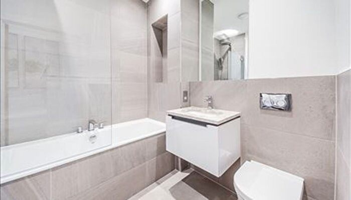 1 Bedroom Flat To Rent In Rainville Road, London, W6