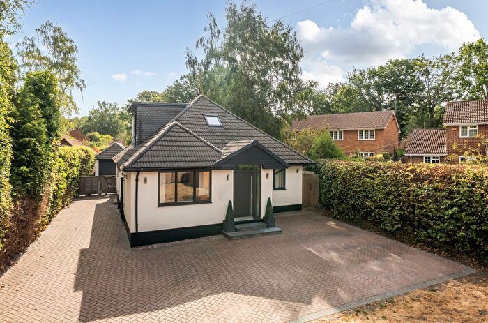 4 Bedroom Detached House For Sale In Finchampstead Road, Finchampstead, Wokingham, Berkshire, RG40