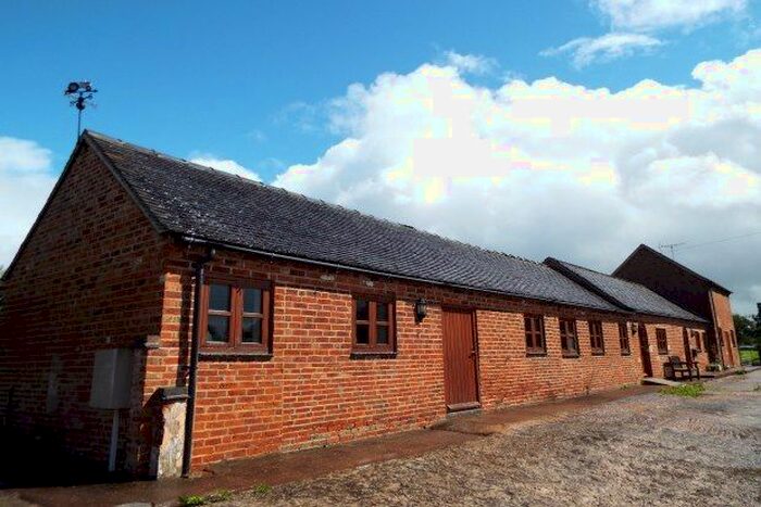 3 Bedroom Barn Conversion To Rent In Dagdale Bramshall, Uttoxeter, ST14