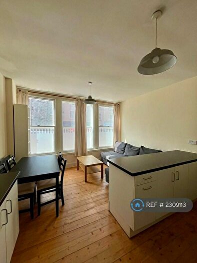 1 Bedroom Flat To Rent In Buccleuch Street, Edinburgh, EH8