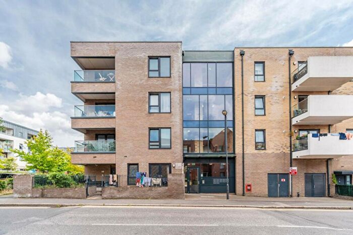 2 Bedroom Flat For Sale In Tranquil Lane, South Harrow, Harrow, HA2