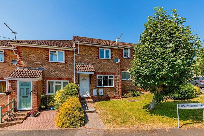 2 Bedroom Terraced House For Sale In Clos Y Wiwer, Thornhill, Cardiff, CF14