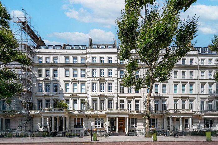 2 Bedroom Flat For Sale In Queens Gate, South Kensington, London, SW7