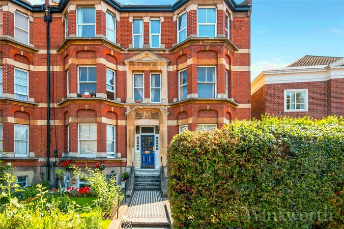 4 Bedroom Flat To Rent In Fairlawn Mansions, New Cross Road, London, SE14