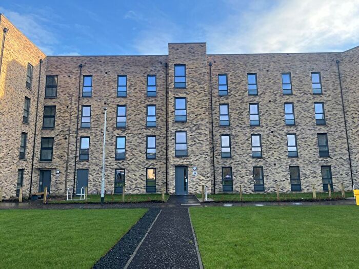 2 Bedroom Apartment To Rent In Coll Grove, Glasgow, G21