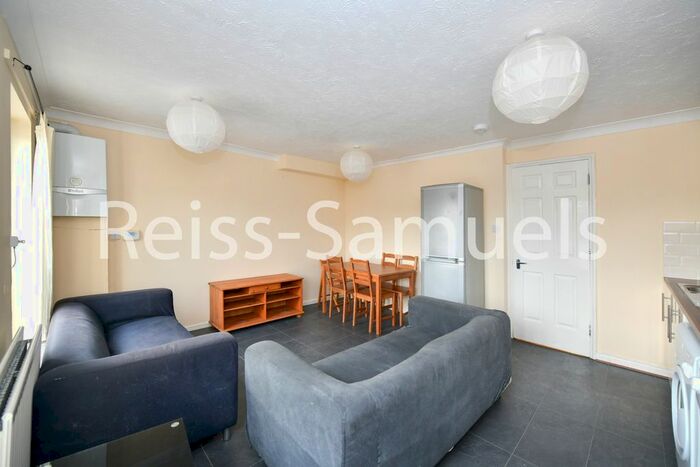 5 Bedroom Terraced House To Rent In Cahir Street, Canary Wharf, Isle Of Dogs, London, E14