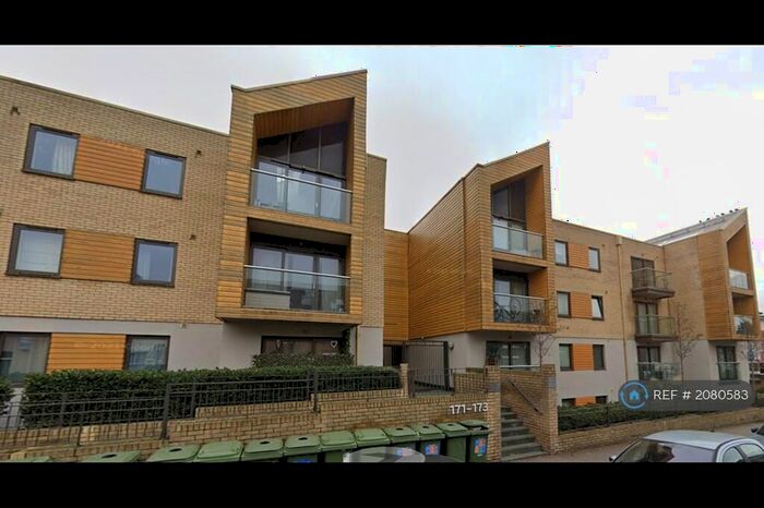 2 Bedroom Flat To Rent In Sunflower Court, London, NW2