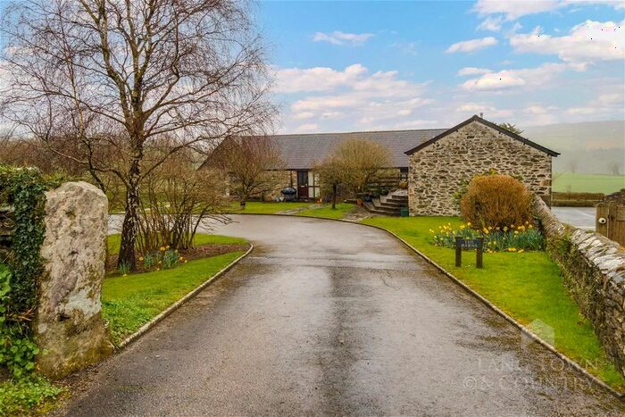 3 Bedroom Barn Conversion To Rent In East Pitten Farm Barns, Plympton, Plymouth, PL7