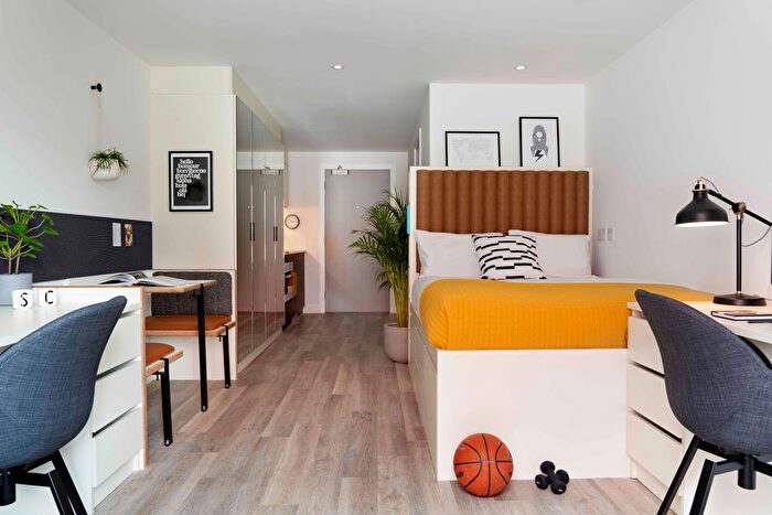 Studio To Rent In Pelham Terrace, Brighton, BN2