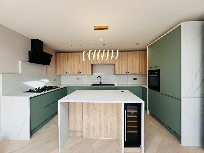 2 Bedroom Penthouse For Sale In The Penthouse, PiX Court, Peckham, London, SE15