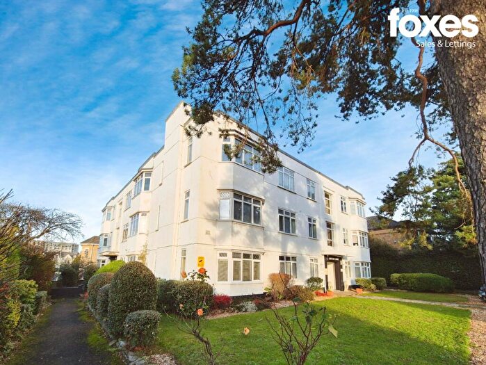 2 Bedroom Flat To Rent In Knyveton House, Knyveton Road, Bournemouth, Dorset, BH1
