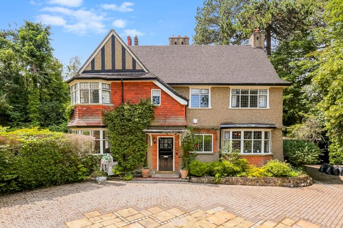 5 Bedroom Detached House To Rent In Hayes Lane, Kenley, CR8