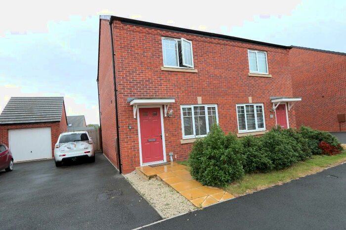 2 Bedroom Semi-Detached House To Rent In Hopkins Road, Warwick, Warwickshire, CV34