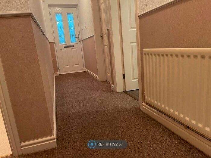 2 Bedroom Flat To Rent In Lambeth Court, Fulwood, Preston, PR2
