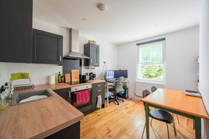 1 Bedroom Flat To Rent In Herne Hill, Herne Hill, London, SE24
