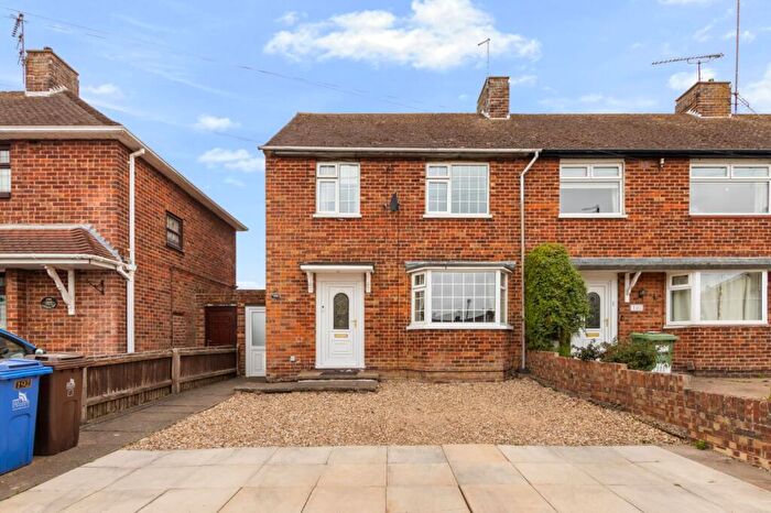 3 Bedroom End Of Terrace House For Sale In Ladysmith Road, Grimsby, DN32