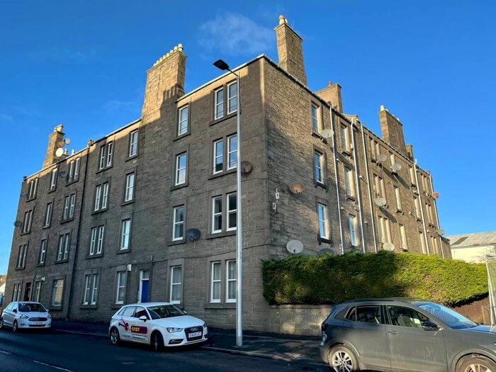Studio To Rent In Clepington Road, Dundee, DD3
