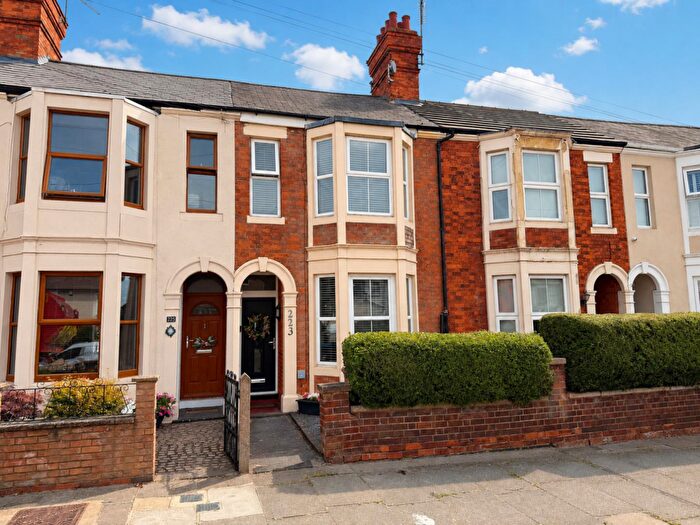 3 Bedroom Terraced House For Sale In Harborough Road, Kingsthorpe, Northampton, NN2