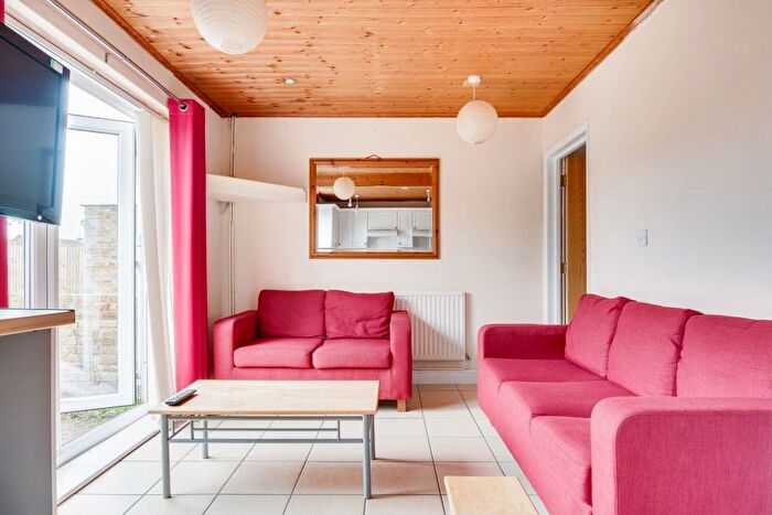 2 Bedroom Property To Rent In Shipman Avenue, Canterbury, CT2